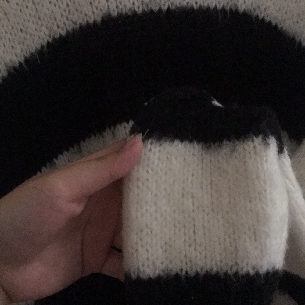 Pacsun Soft Knitted Sweater - Picture 6 of 6